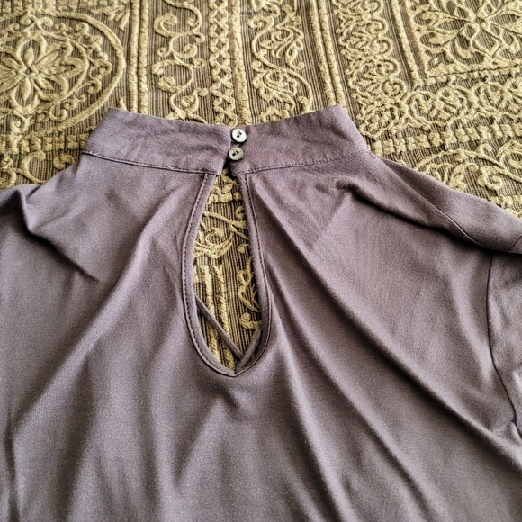 She + Sky High/Low Surplice Long Sleeve Top | Size Small - Picture 6 of 6